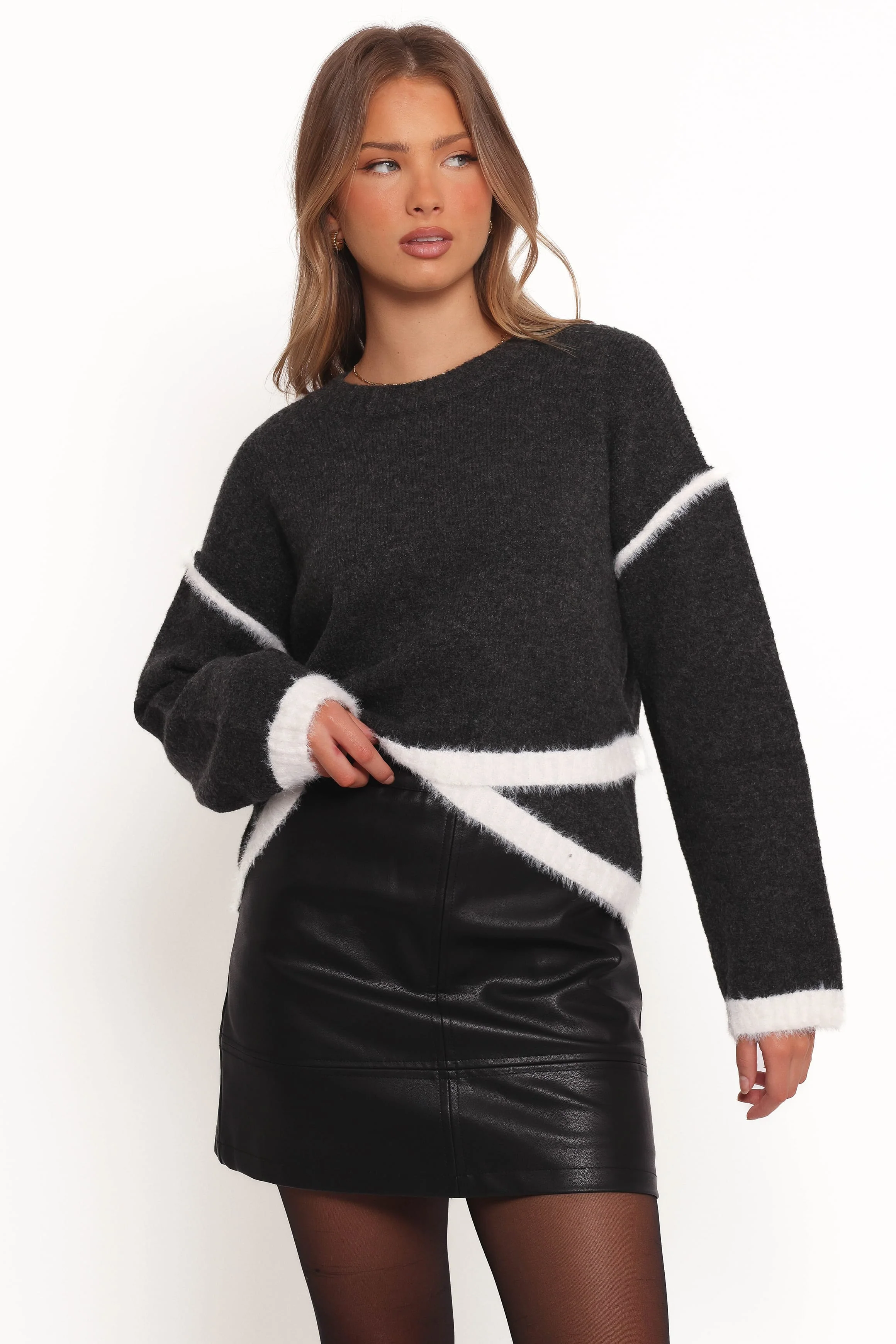 Ares Crossover Hem Knit Sweater - Grey - Image 9