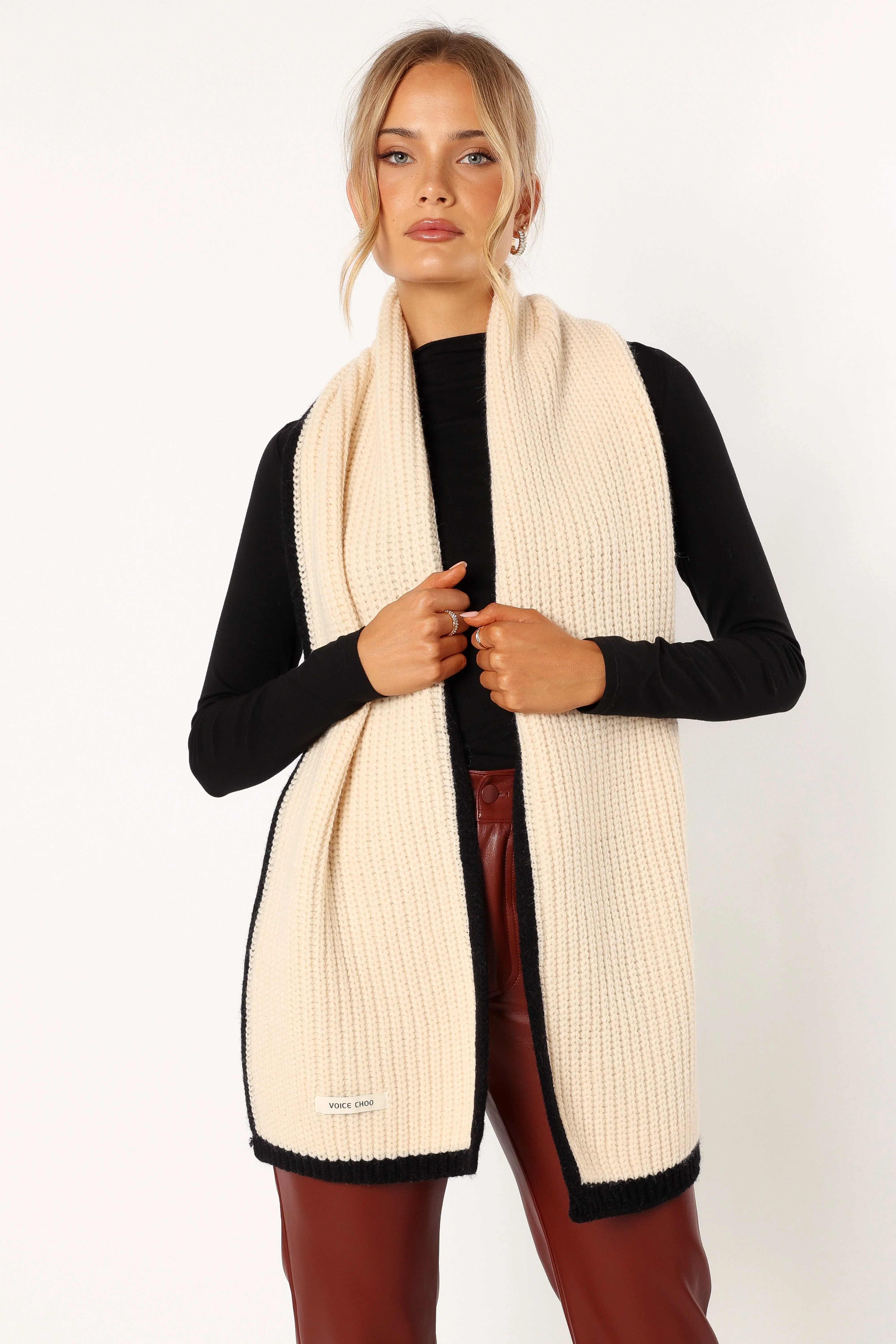 Austin Scarf - White Black - Image 4