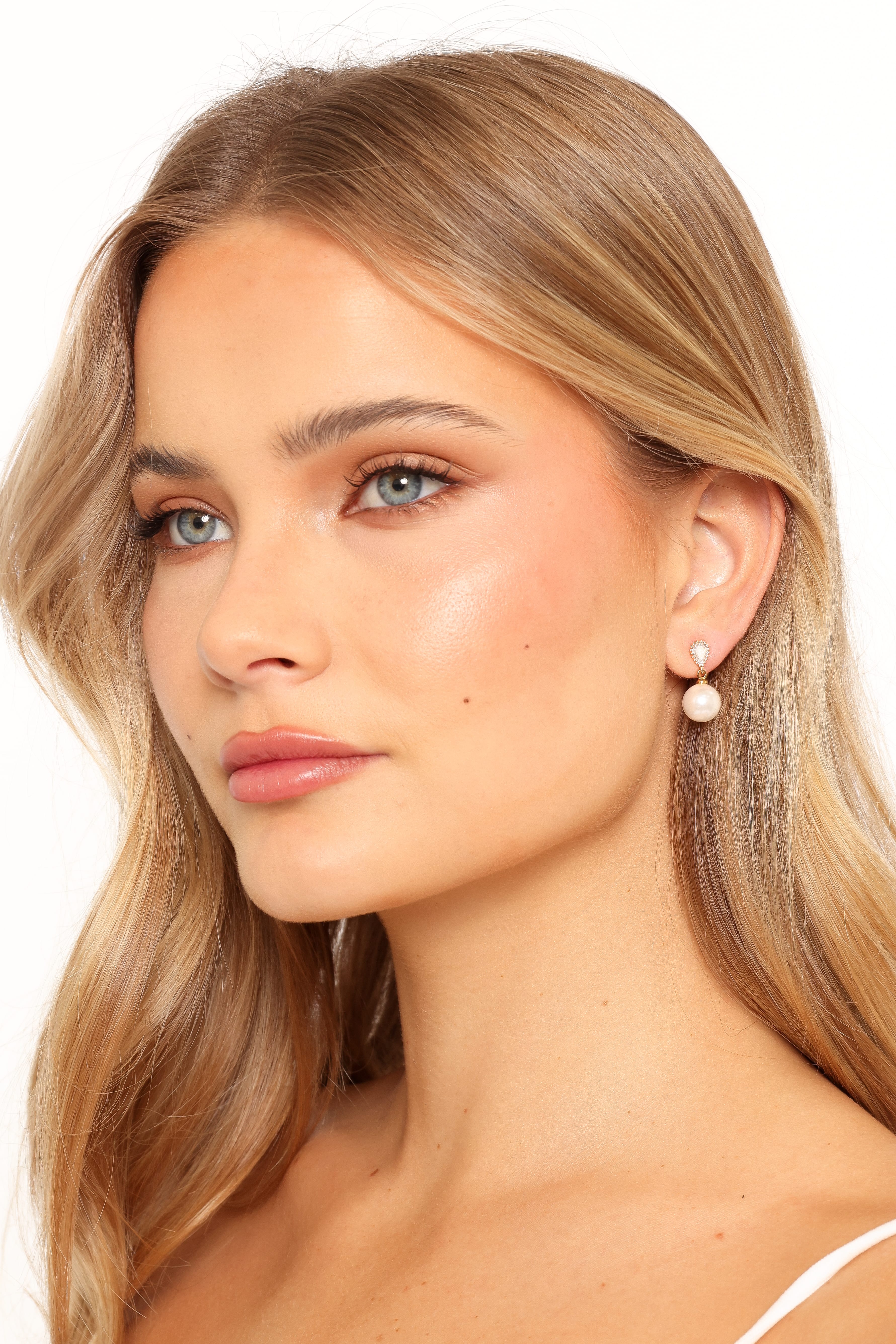 Camille Pearl Earrings - Gold - Image 2