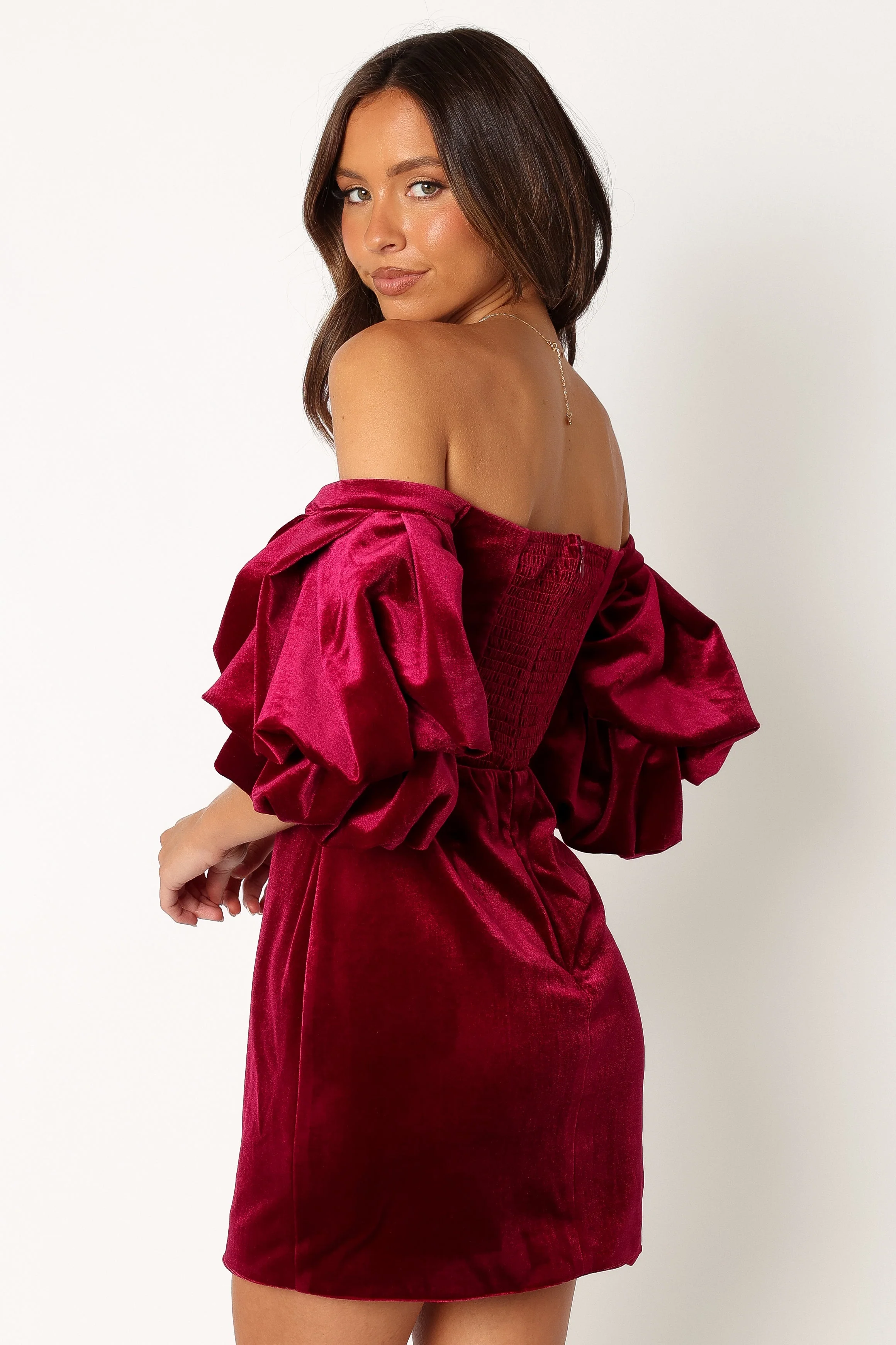 Dali Off Shoulder Velvet Mini Dress - Ruby - Image 4
