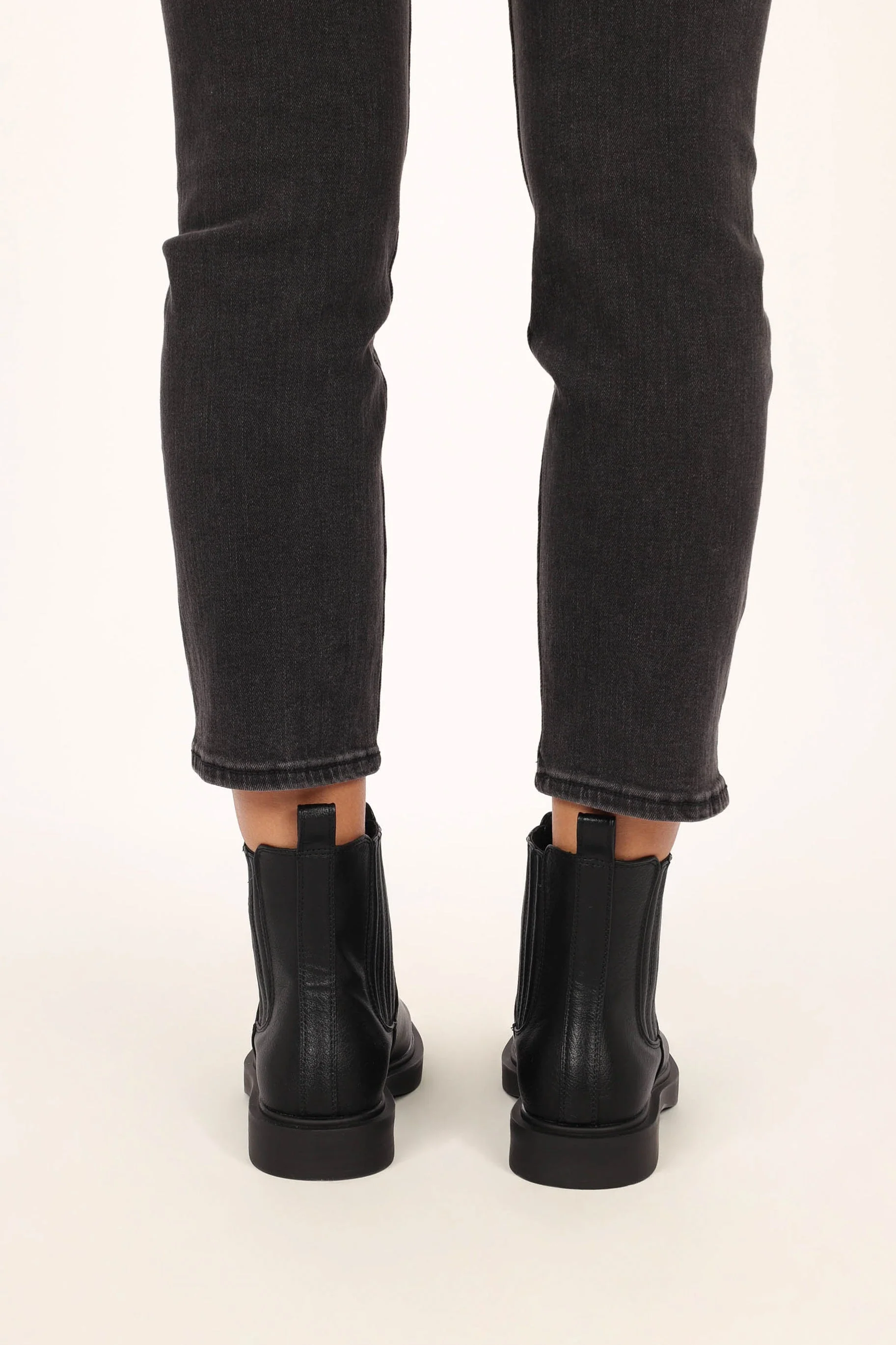 Hasting Ankle Boot - Black - Image 6