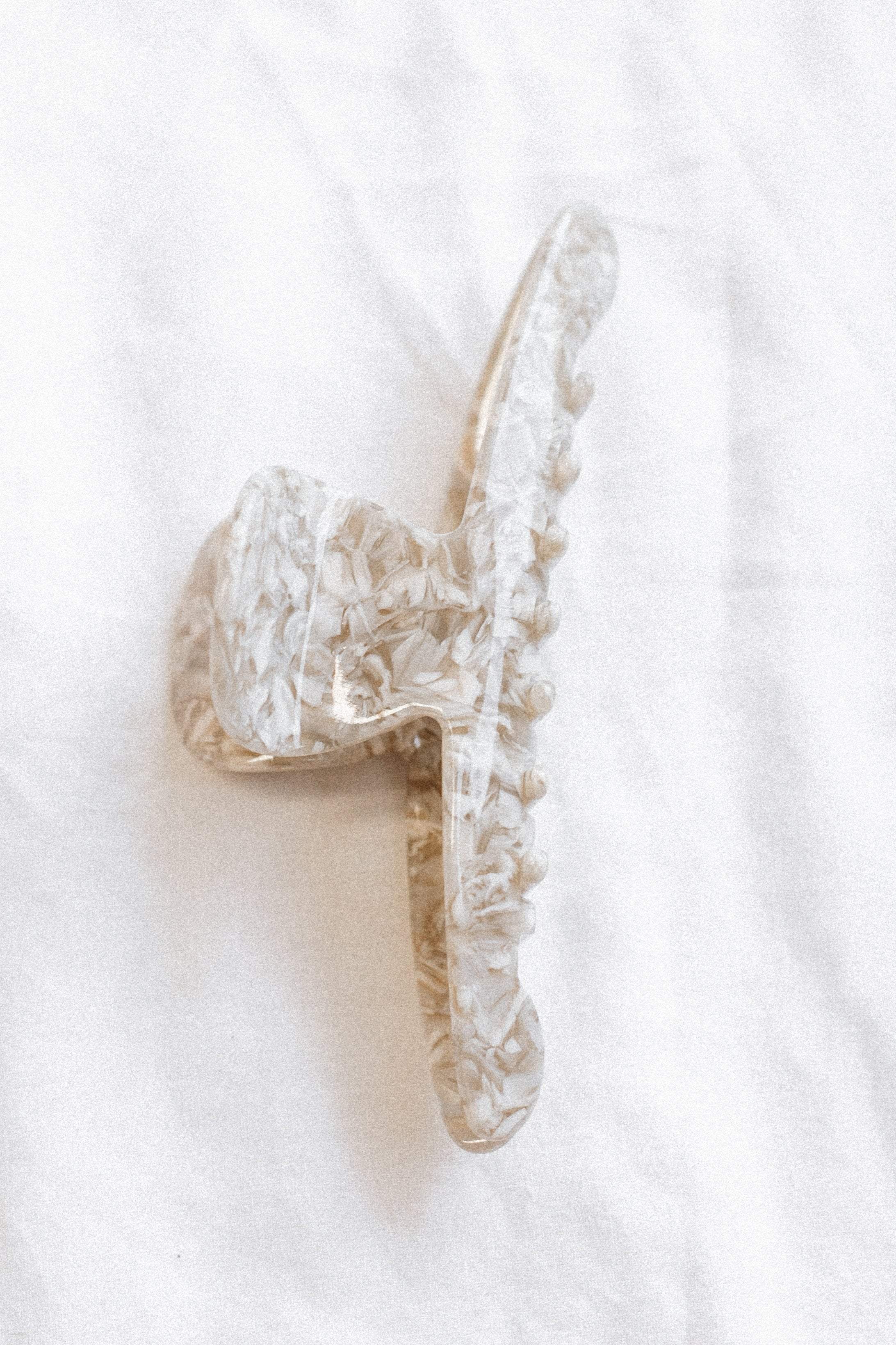 Linnea Hairclip - Pearl Beige - Image 4