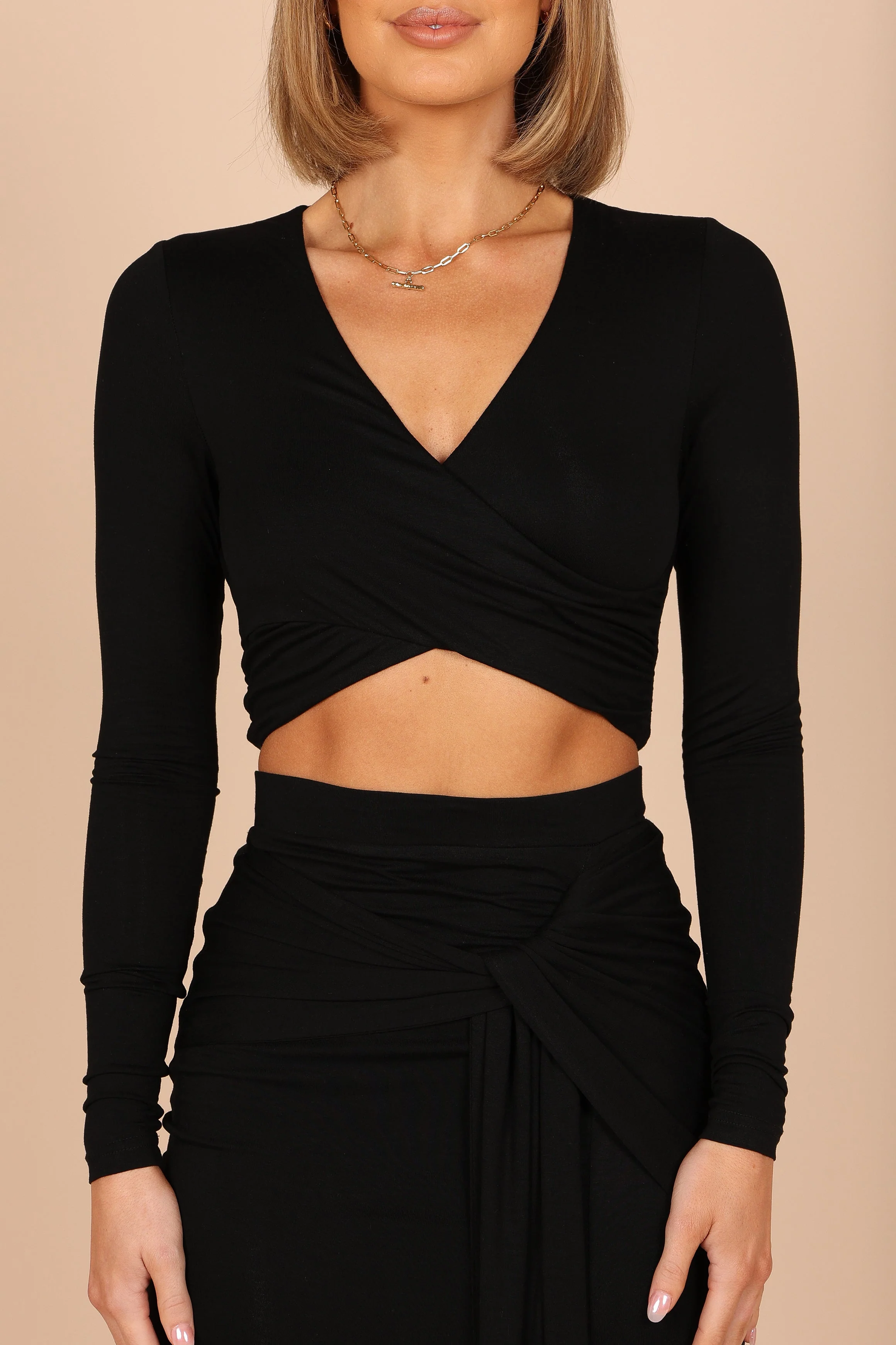 Lucia Set - Black - Image 3