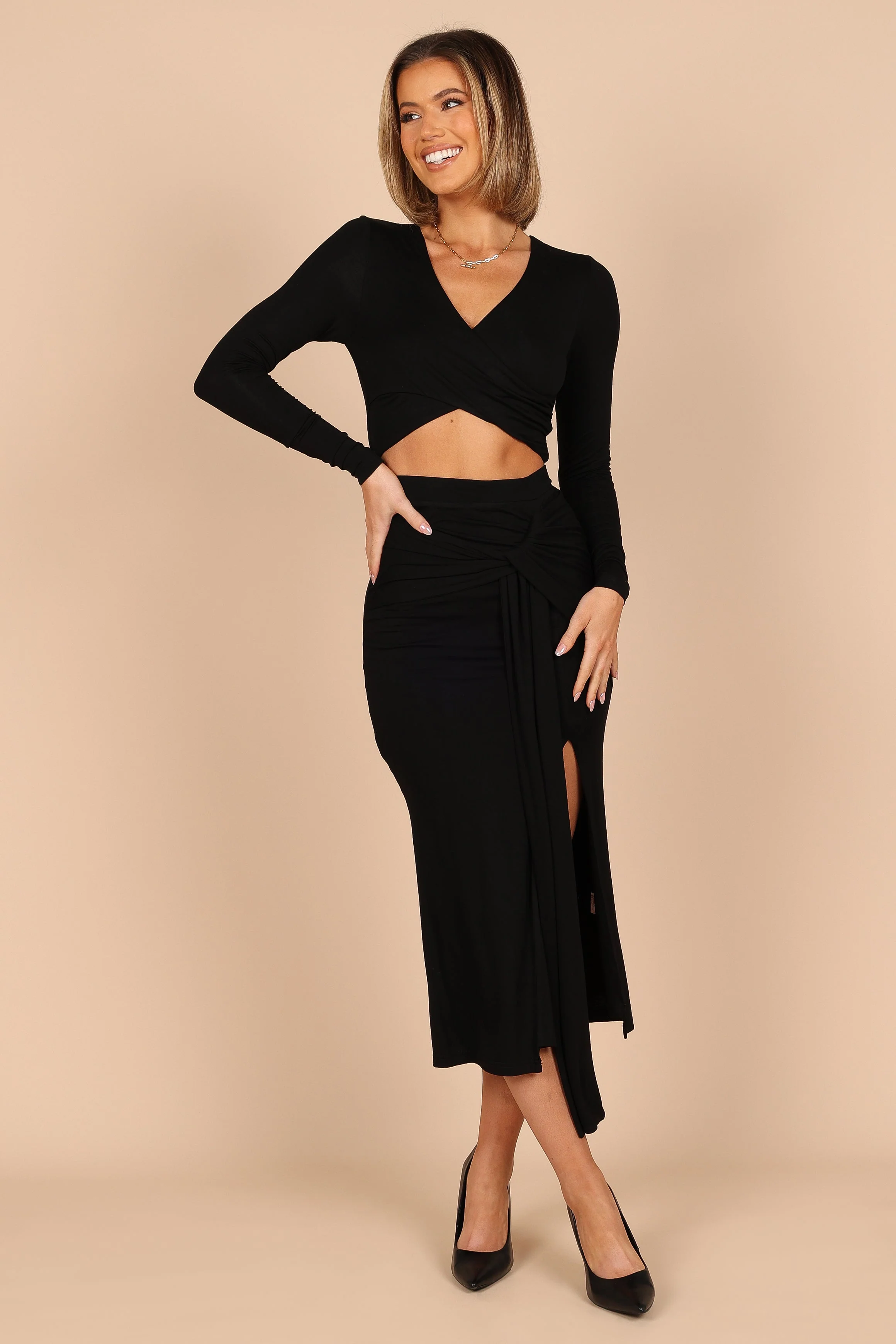 Lucia Set - Black - Image 6