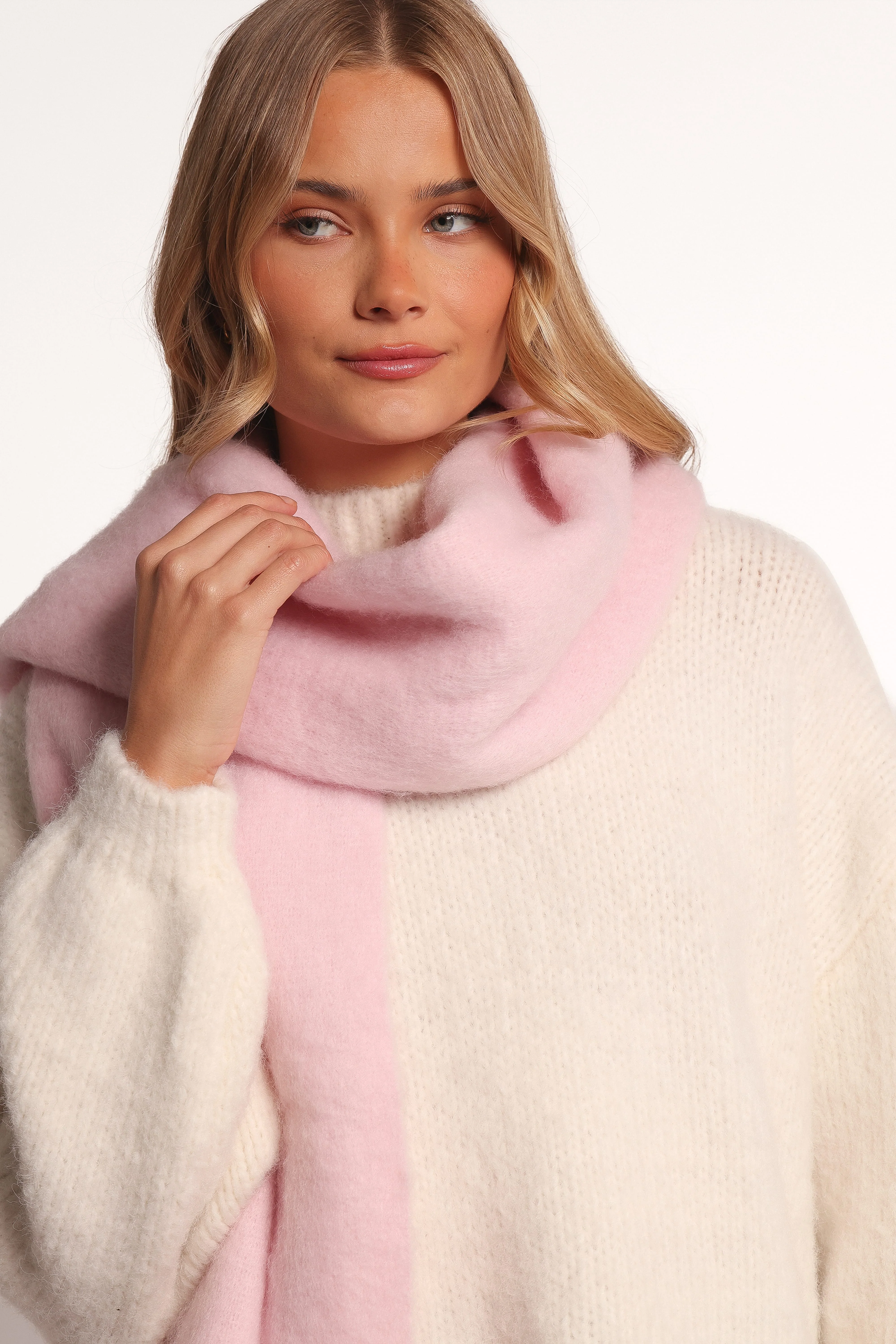 Nova Scarf - Pink - Image 4