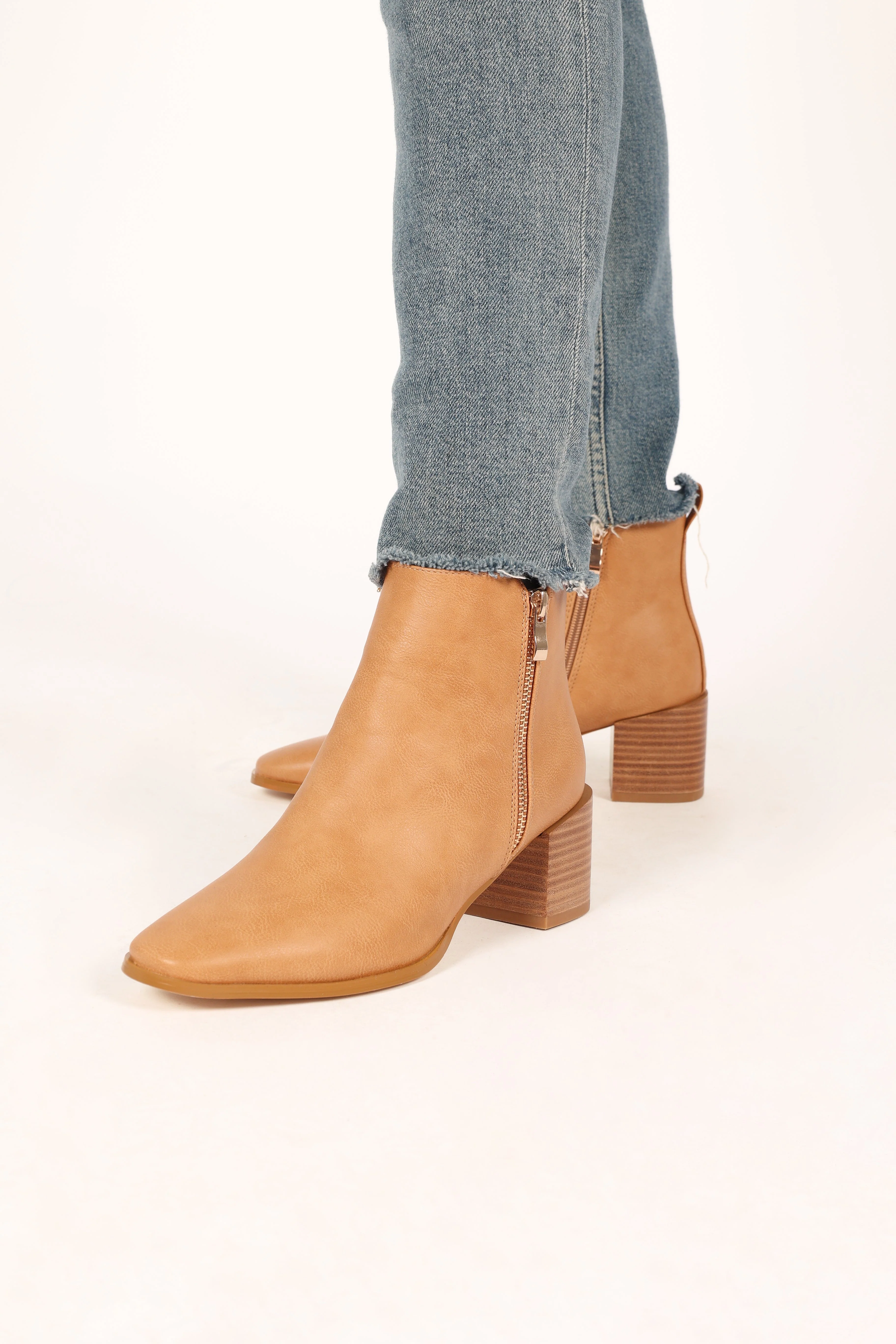 Oliver Ankle Boot - Camel - Image 3