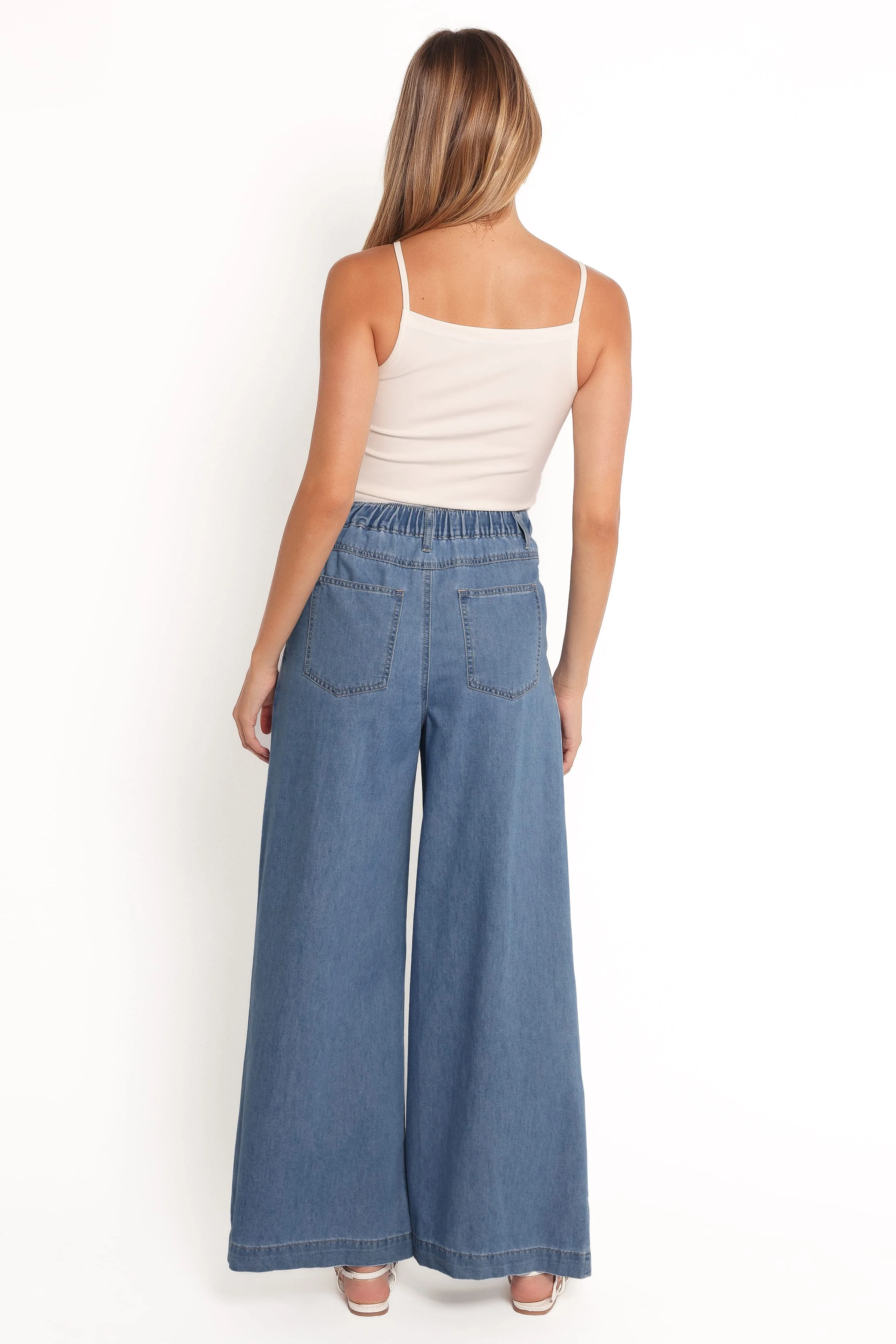 Rosalee Chambray Wide Leg Pant - Medium Denim - Image 4