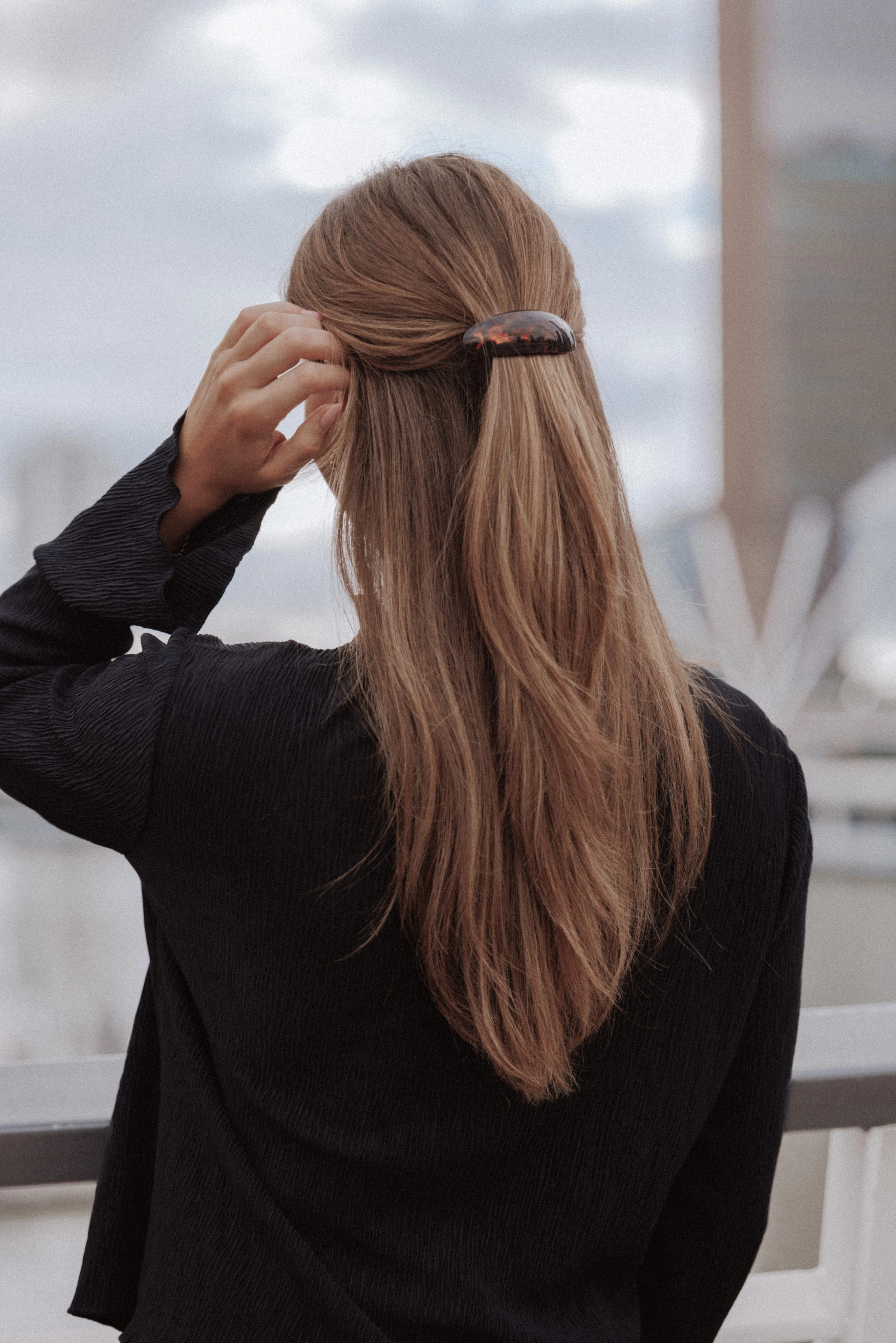 Sakara Hair Clip - Tort - Image 5