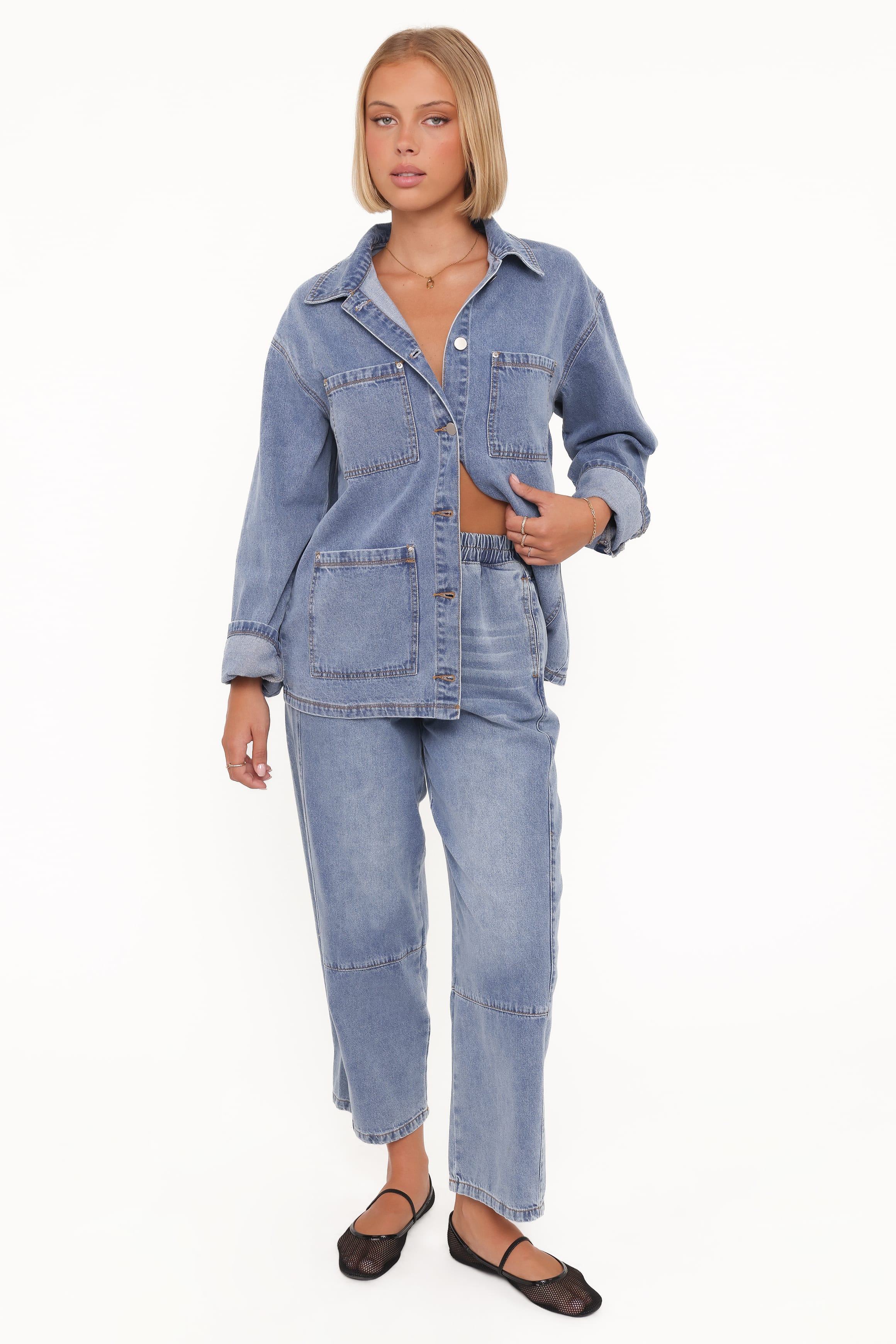 Sophie Cropped Barrel Jean - Medium Wash - Image 3